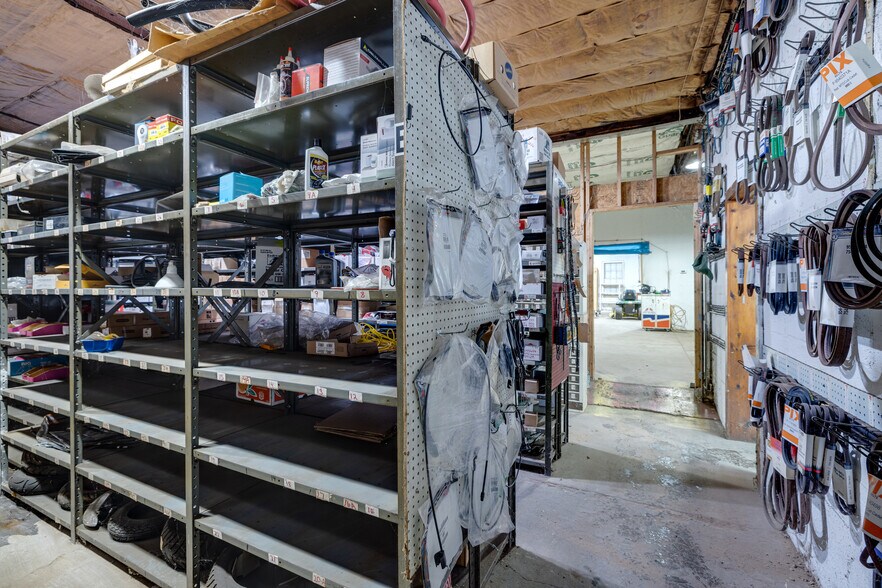 More Photos Of 164 Orchard dr, Timberville Light Distribution For Sale