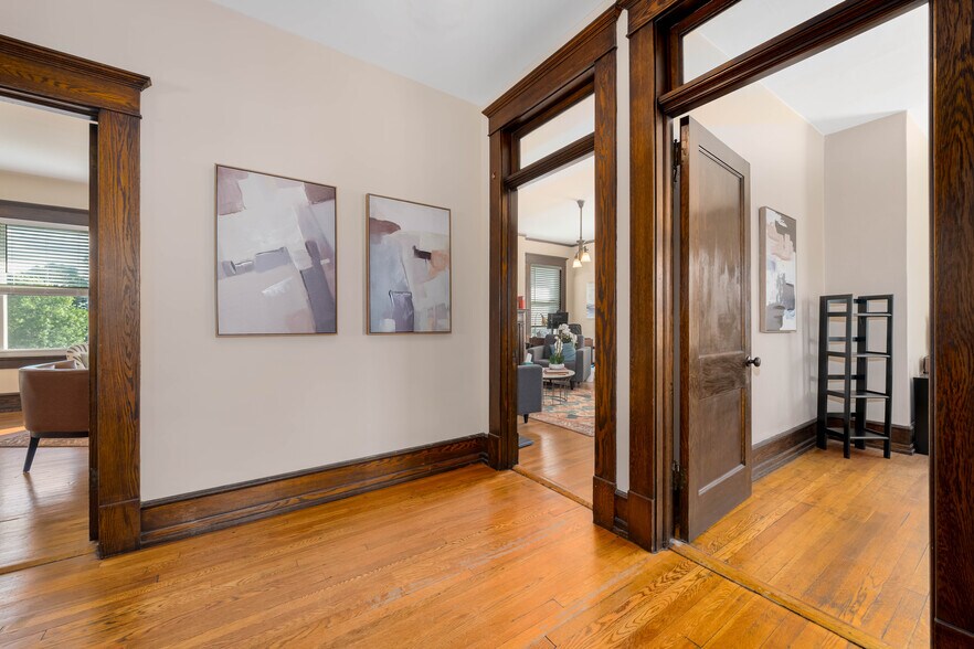 More Photos Of 114 E Unaka Ave, Johnson City Office Residential For Sale