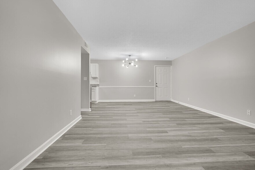 More Photos Of 3130 Saint Anthony Gardens Dr, Louisville Apartments For Sale