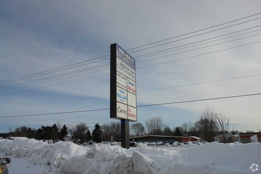 More Photos Of 5351-5365 Alpine Ave NW, Comstock Park Freestanding For Lease