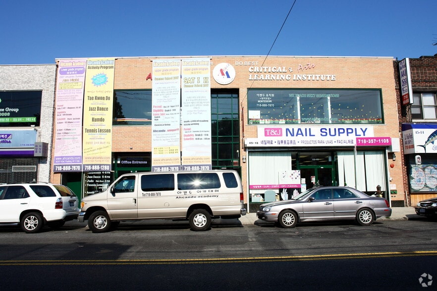 More Photos Of 4516 162nd St, Flushing Storefront Retail Office For Lease