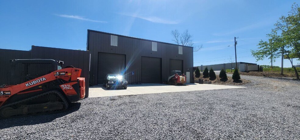 More Photos Of 870 Glenn Bridge Rd, Arden Auto Repair For Sale