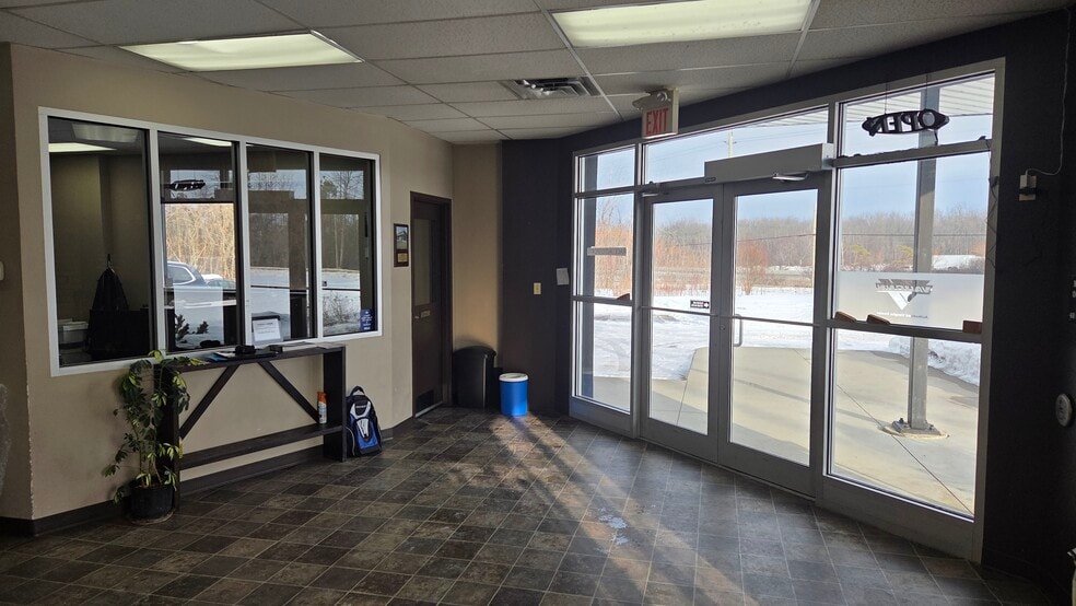 More Photos Of 2318 2nd Concession Rd, Brockville Industrial For Sale