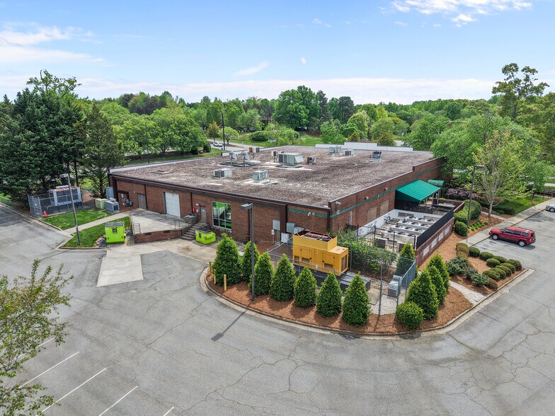 More Photos Of 4239 Piedmont Pky, Greensboro Warehouse For Sale