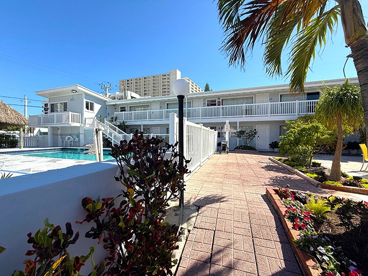 Primary Photo Of 831 N Ocean Blvd, Pompano Beach Hotel For Sale