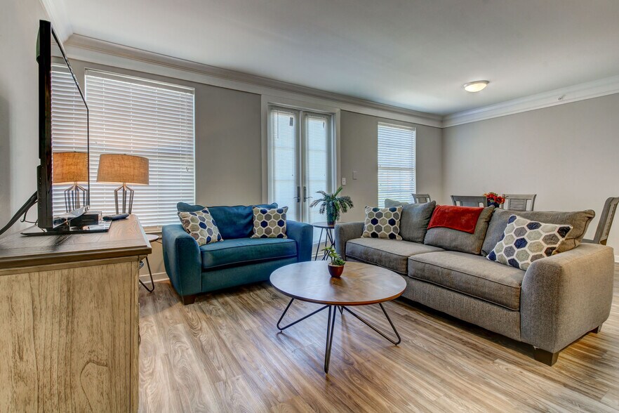 More Photos Of 1420 Annunciation St, New Orleans Apartments For Lease