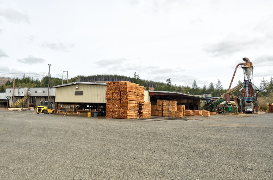 More Photos Of 98 US Highway 101 Hwy, Hoquiam Lumberyard For Sale