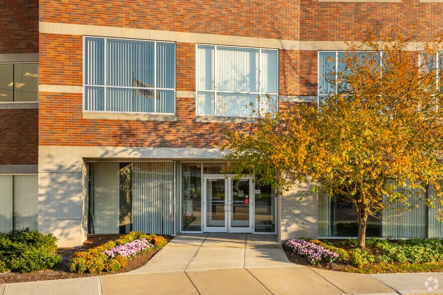 More Photos Of 314 Littleton Rd, Westford Office For Sale