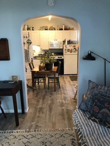 More Photos Of 1460 W Huron St, Chicago Apartments For Sale