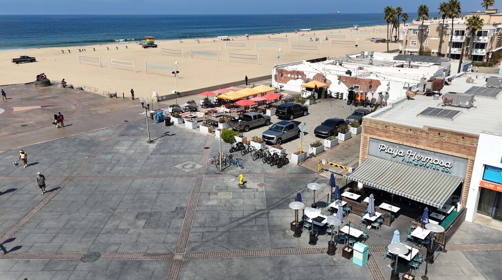 More Photos Of 19-31 Pier Ave, Hermosa Beach Storefront For Lease