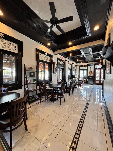 More Photos Of 123 E Main St, Verona Restaurant For Sale