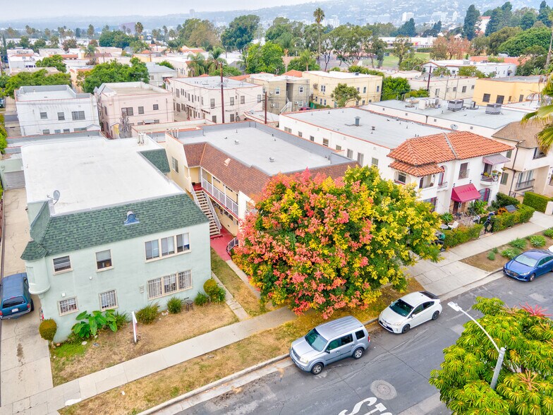 More Photos Of 445 N Spaulding Ave, Los Angeles Apartments For Sale