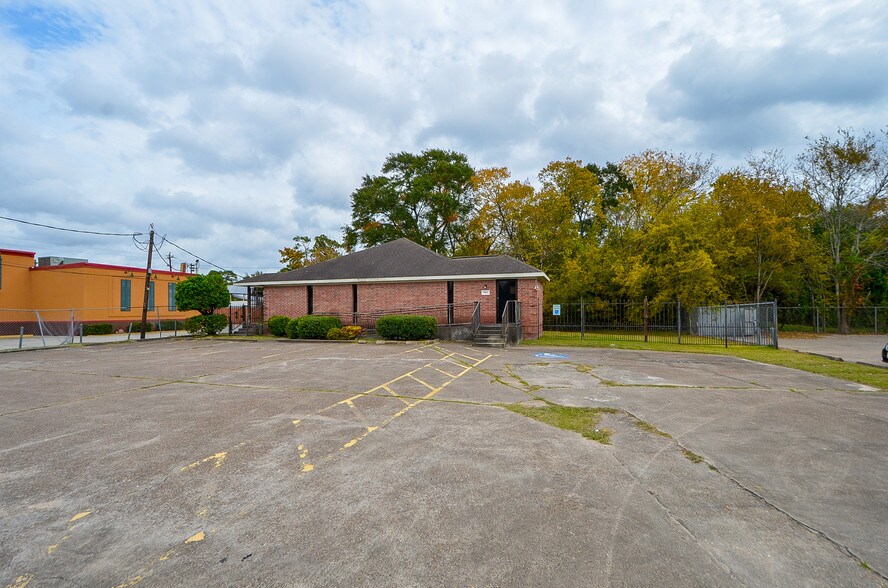 More Photos Of 9802 Homestead Rd, Houston Medical For Lease