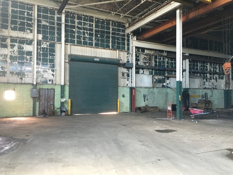 More Photos Of 13881 Elmira St, Detroit Industrial For Sale