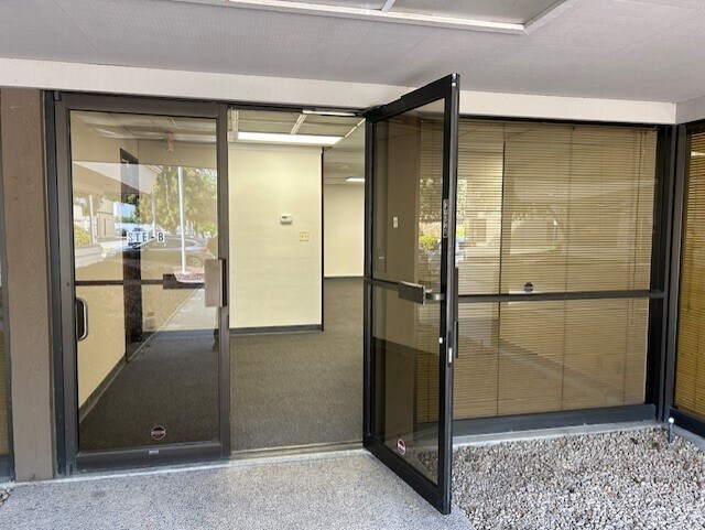 More Photos Of 1285-1289 Hammerwood Ave, Sunnyvale Office Residential For Lease