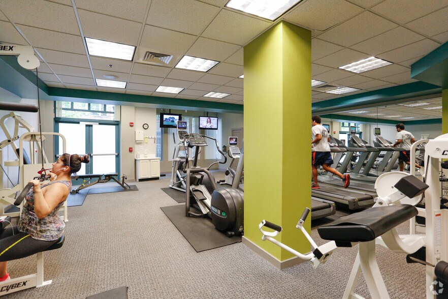 More Photos Of 120 N Cedar St, Charlotte Apartments For Lease