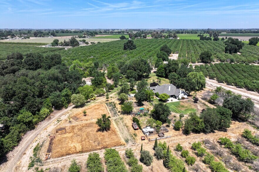 More Photos Of 9415 21st Ave, Lemoore Land For Sale