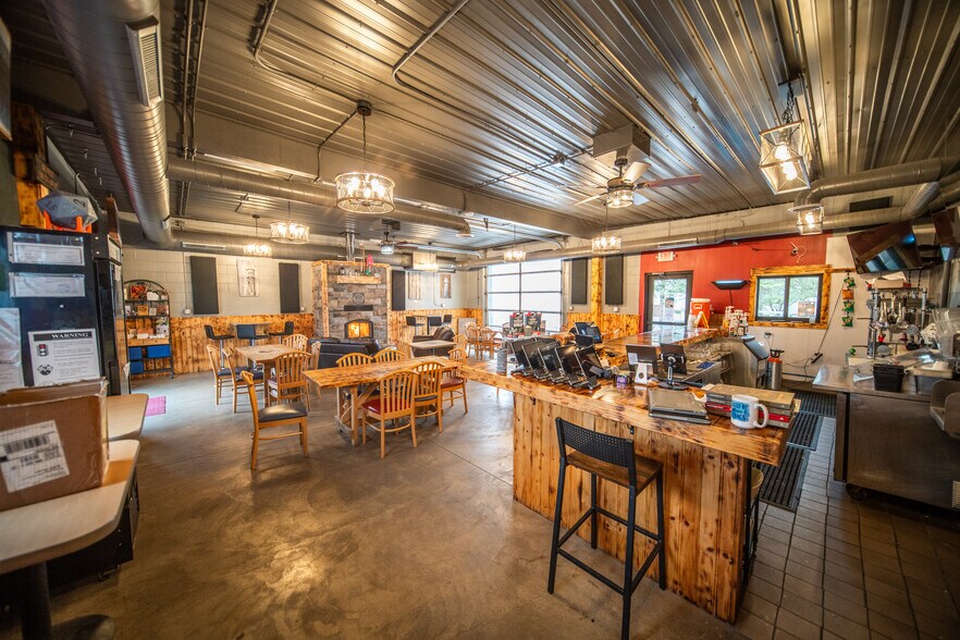 More Photos Of 202 2nd Ave SW, Kasson General Retail For Sale