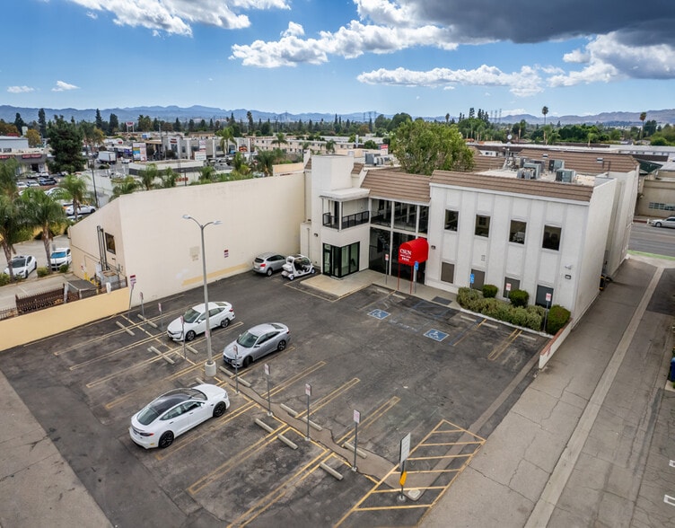 More Photos Of 9324 Reseda Blvd, Northridge Office For Lease