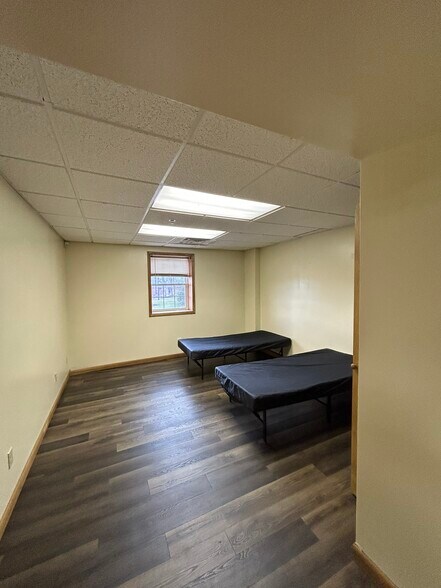 More Photos Of 198 George St, Beckley Research And Development For Lease