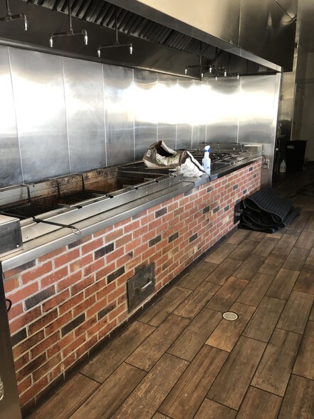 More Photos Of 457 Paterson Ave, Wallington Restaurant For Lease