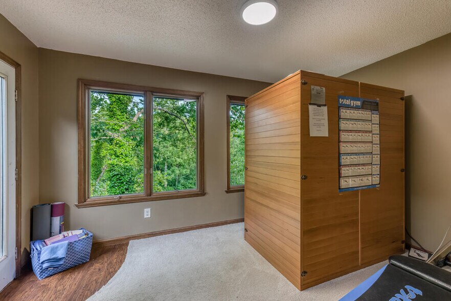 More Photos Of 19080 N Fork River Rd, Abingdon Specialty For Sale