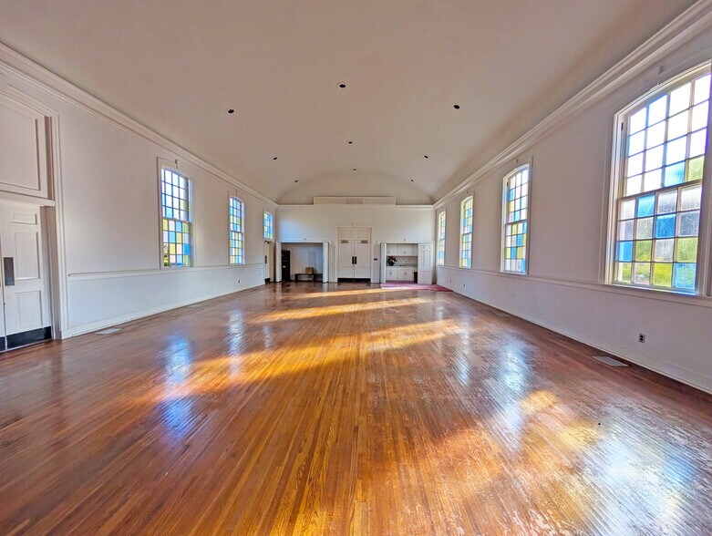 More Photos Of 461 Choccolocco Rd, Anniston Religious Facility For Sale