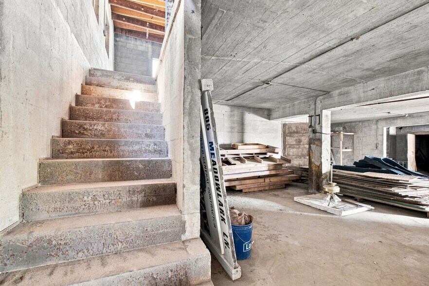 More Photos Of 1715 Pecan St, Nashville Warehouse For Sale