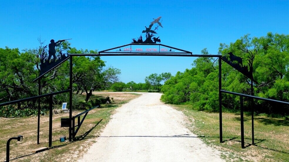 More Photos Of 1200 County Road 108, Santa Anna Specialty For Sale