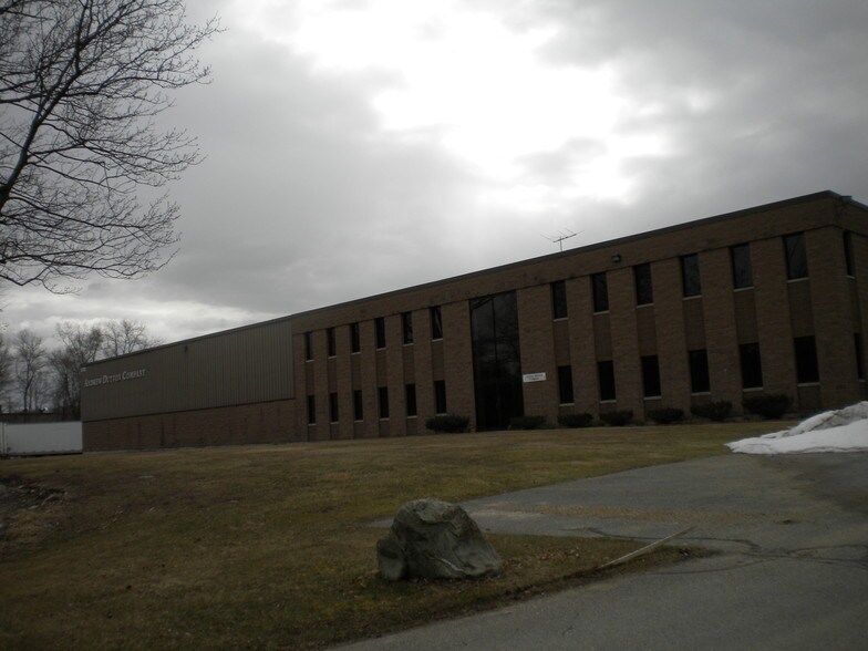 More Photos Of 284 Bodwell St, Avon Warehouse For Lease