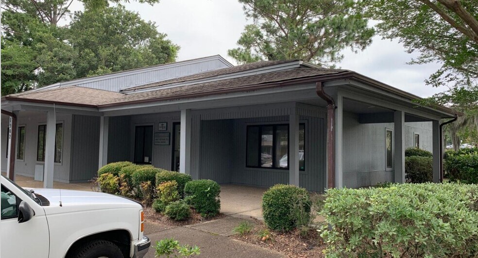 Primary Photo Of 1902-1906 Meeting Ct, Wilmington Medical For Sale