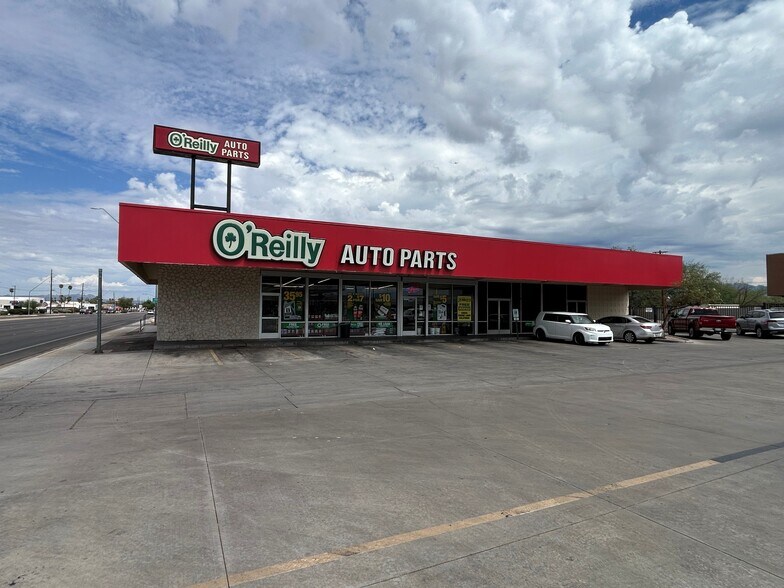 More Photos Of 3630 N Oracle Rd, Tucson Convenience Store For Sale