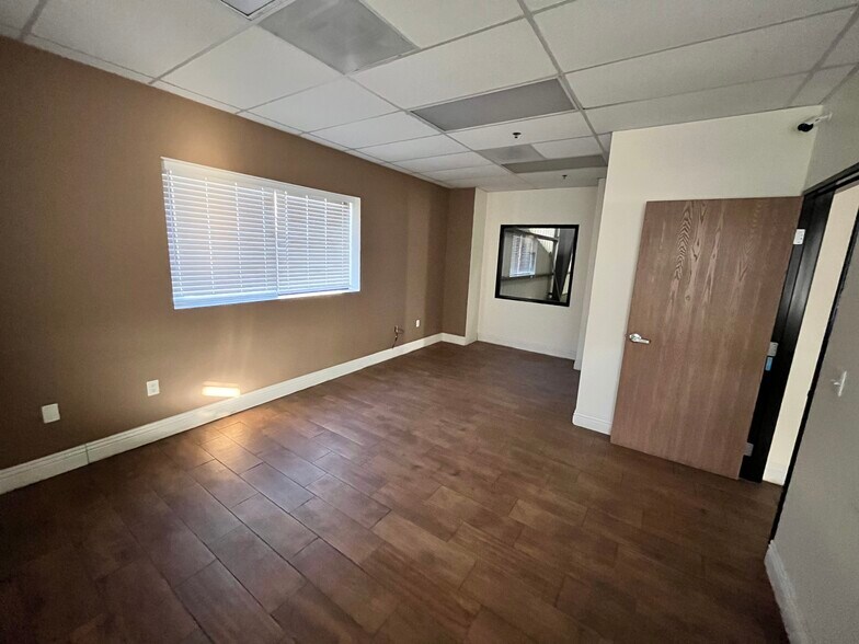 More Photos Of 14662 El Molino St, Fontana Warehouse For Sale