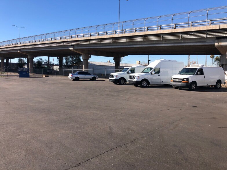 More Photos Of 1601 E Madison St, Phoenix Manufacturing For Lease