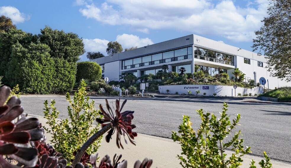 More Photos Of 1050 Cindy Ln, Carpinteria Light Manufacturing For Sale