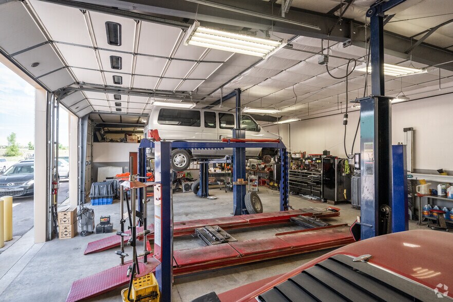 More Photos Of 10755-10759 Maltese Pt, Peyton Warehouse For Sale