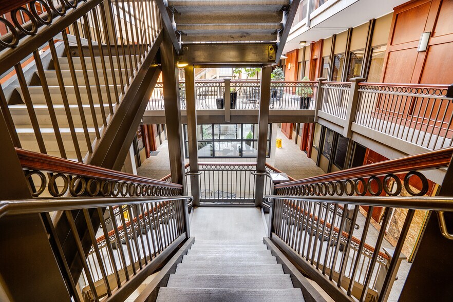 More Photos Of 705 S 9th St, Tacoma Office For Sale