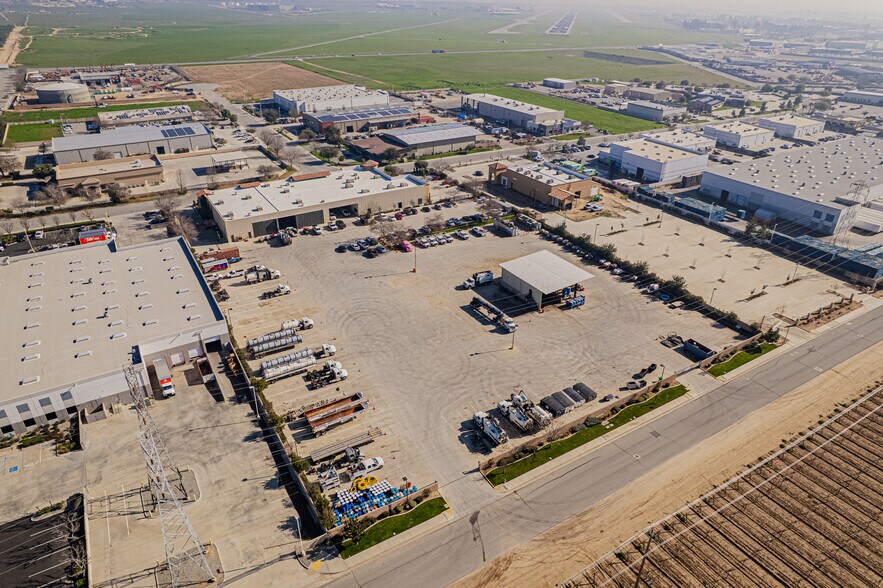 More Photos Of 19227 Flightpath Way, Bakersfield Industrial For Lease