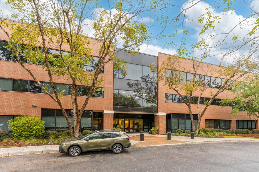 More Photos Of 3875 Faber Place Dr, North Charleston Medical For Lease