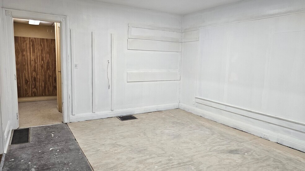 More Photos Of 7 E. Water St, Troy Storefront Retail Office For Sale