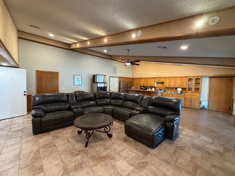 More Photos Of 10603 US Highway 59, Grove Self Storage For Sale