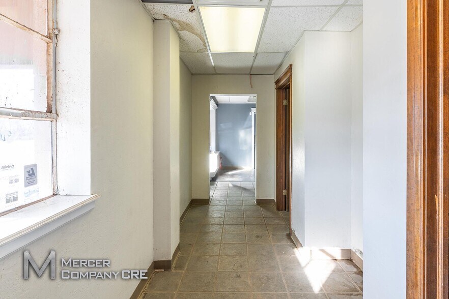 More Photos Of 900 N 4th St, Guthrie Manufacturing For Lease