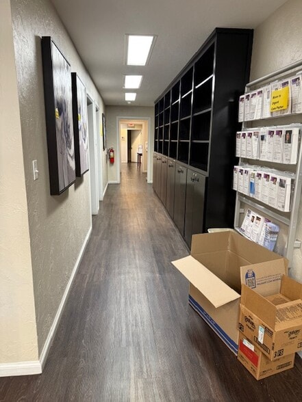 More Photos Of 119 E Main St, Norman General Retail For Lease