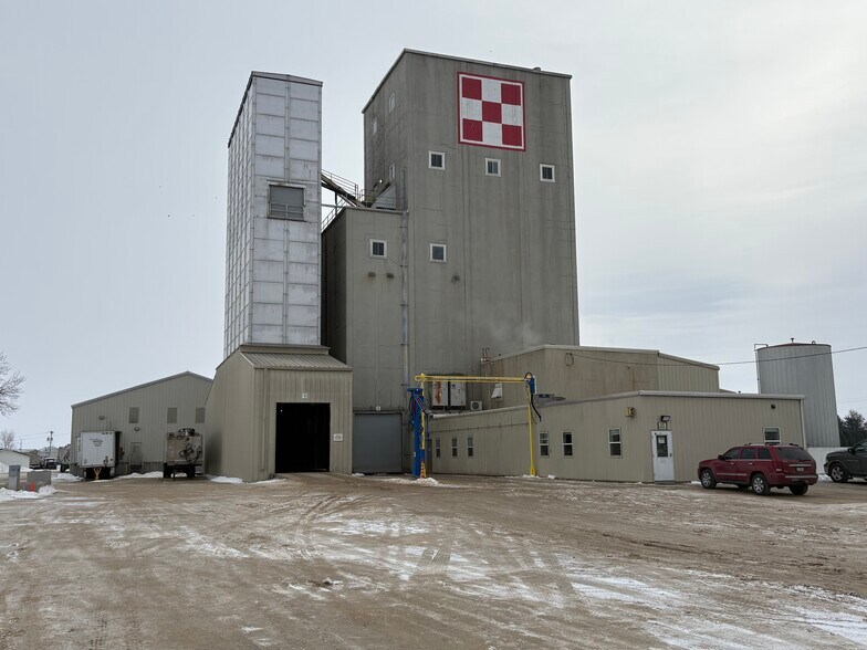 More Photos Of 1655 140th St, Clarence Industrial For Sale