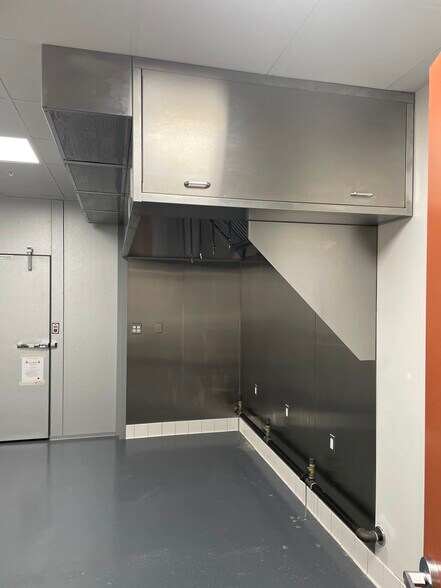 More Photos Of 1516 Military Rd, Buffalo Restaurant For Sale