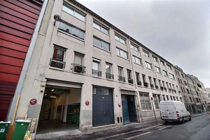 More Photos Of 27 Rue Du Moulin Joly, Paris Industrial For Lease