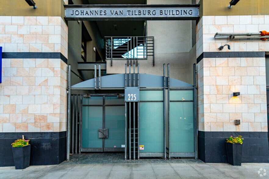 More Photos Of 219-231 Arizona Ave, Santa Monica Loft Creative Space For Lease