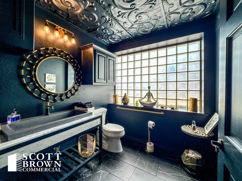 More Photos Of 101 N Austin St, Denton Loft Creative Space For Lease