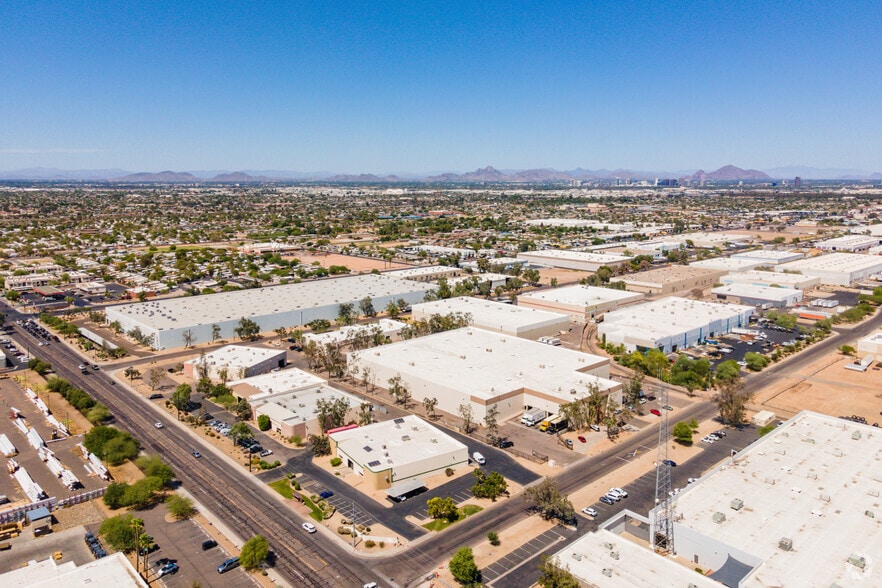 More Photos Of 4247 W Adams St, Phoenix Warehouse For Sale