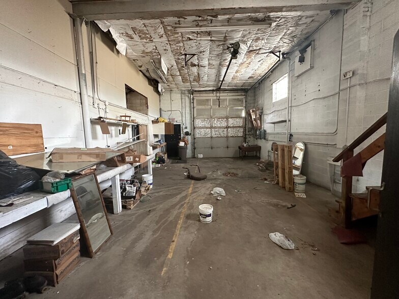 More Photos Of , Hazel Crest General Retail For Sale